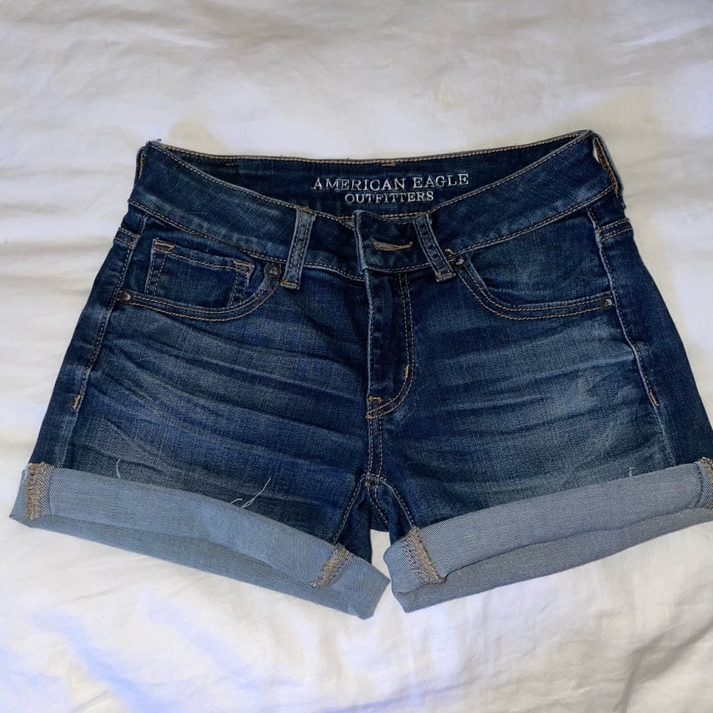 American Eagle Women’s super stretch denim shorts